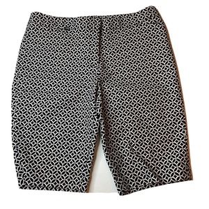 White House Black Market Black White Cotton Spandex Bermuda Shorts , 6 Woman’s